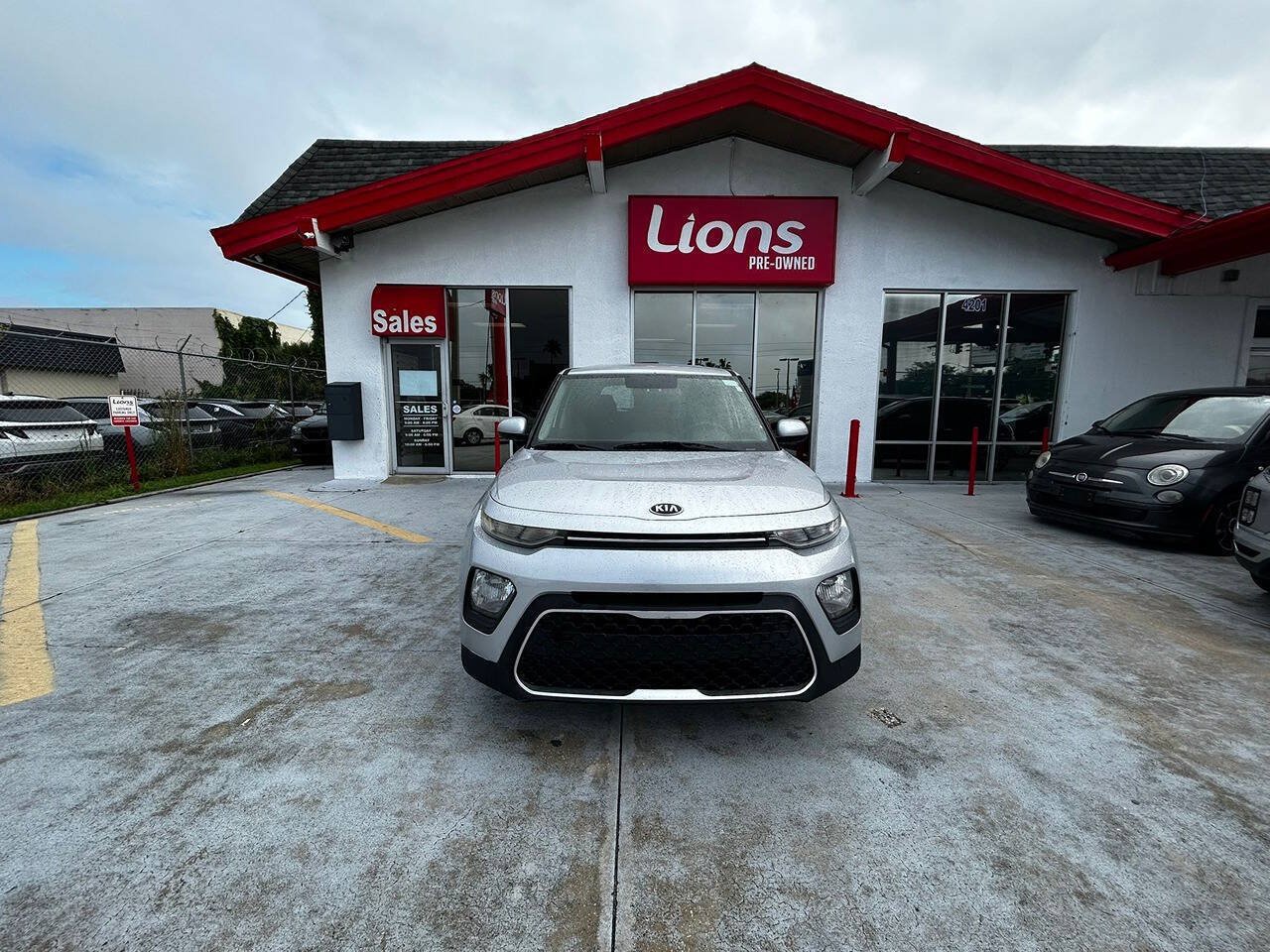 Used 2020 Kia Soul LX FWD image 1