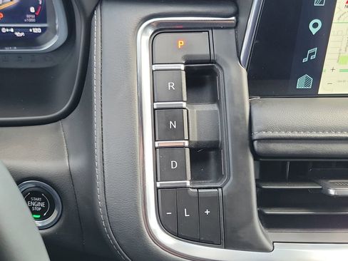 Used 2023 Chevrolet Tahoe LT RWD image 12