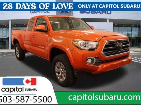 Used 2018 Toyota Tacoma SR5 image 1