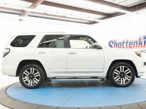 Used 2024 Toyota 4Runner Limited RWD image 10