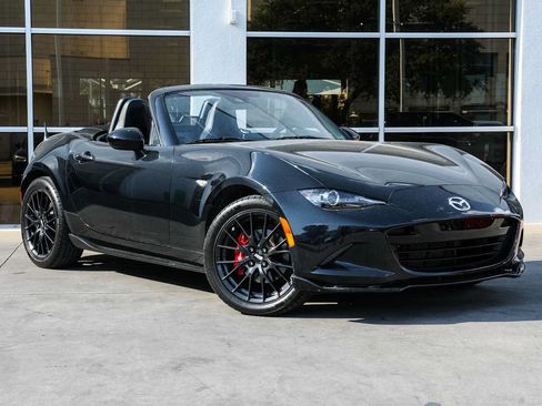 Used 2023 MAZDA MX-5 Miata Club w/ Brembo/BBS Recaro Package RWD image 5