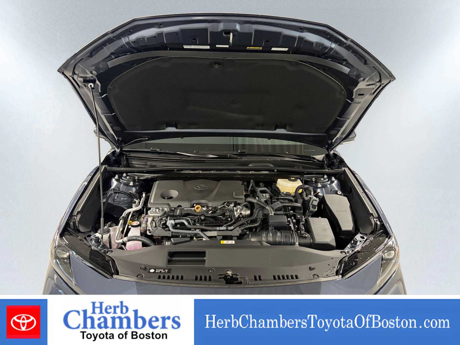 Used 2026 Toyota Camry SE w/ Multimedia Upgrade Package FWD image 8
