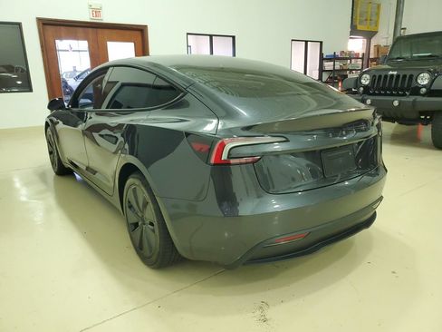 Used 2025 Tesla Model 3 Long Range RWD image 4