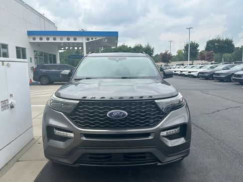 Used 2020 Ford Explorer ST AWD/4WD image 2