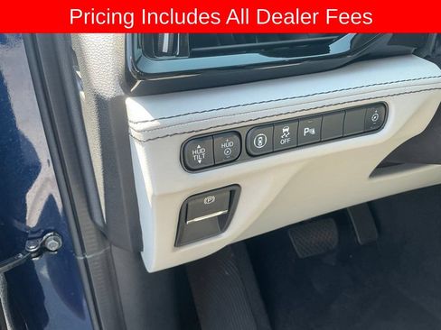 Used 2024 Acura MDX SH-AWD w/ Advance Package image 12