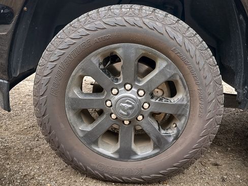 Used 2019 RAM 2500 Laramie image 2