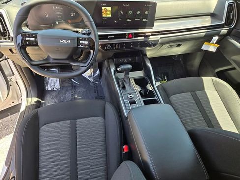 New 2026 Kia Sorento LX FWD image 19