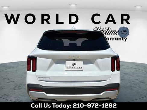New 2026 Kia Sorento LX FWD image 14