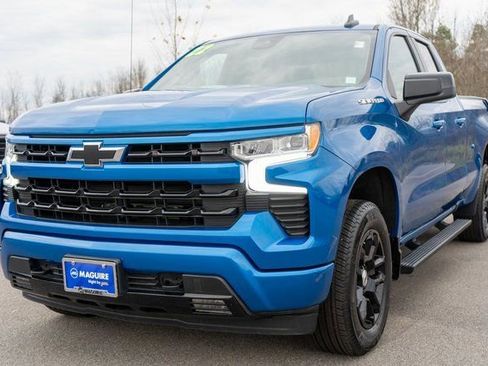 Used 2022 Chevrolet Silverado 1500 RST AWD/4WD image 2