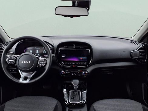 Used 2023 Kia Soul EX image 15