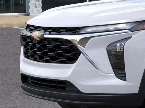 New 2026 Chevrolet Trax LS w/ LS Convenience Package FWD image 13