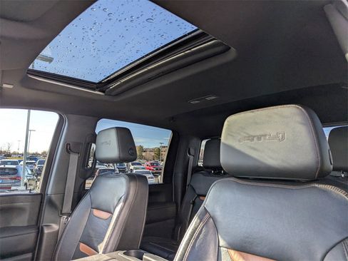 Used 2020 GMC Sierra 3500 AT4 w/ AT4 Premium Package image 31