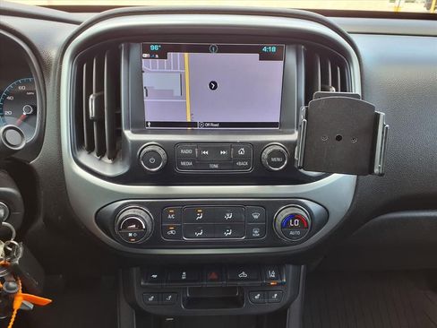 Used 2017 Chevrolet Colorado LT w/ Luxury Package, Chrome AWD/4WD image 15