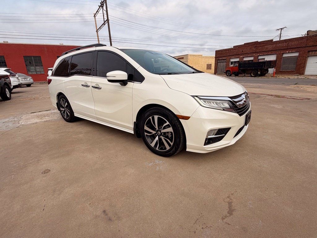 Used 2018 Honda Odyssey Elite image 8