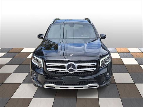 Used 2022 Mercedes-Benz GLB 250 w/ Premium Package Lite image 2