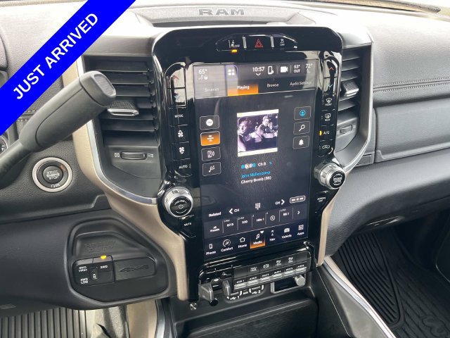 Used 2023 RAM 2500 Laramie AWD/4WD image 32