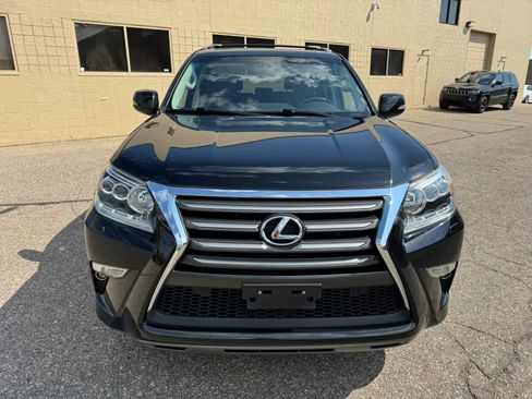 Used 2016 Lexus GX 460 w/ Premium Package AWD/4WD image 2