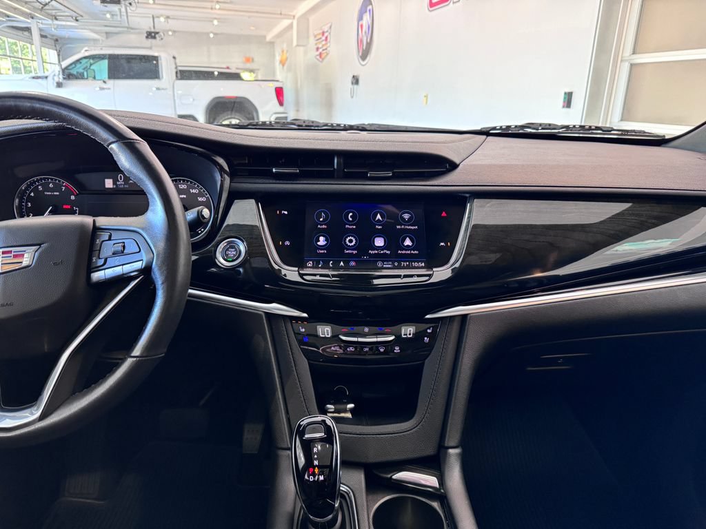 Used 2023 Cadillac XT6 Premium Luxury AWD/4WD image 19