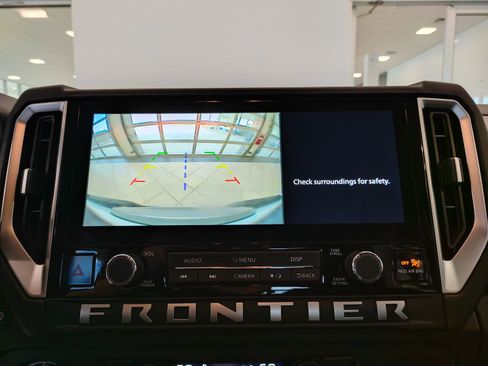 New 2025 Nissan Frontier SV w/ SV Convenience Package AWD/4WD image 26