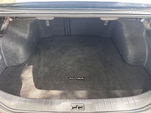 Used 2023 Nissan Altima 2.5 SV FWD image 25