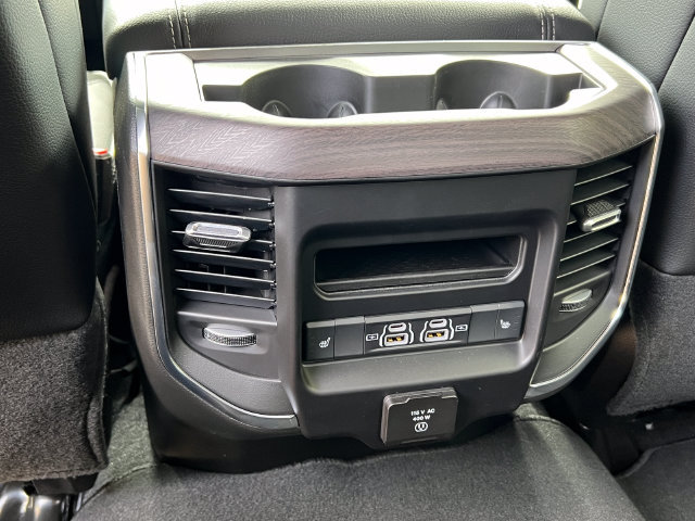 New 2026 RAM 2500 Laramie AWD/4WD image 38