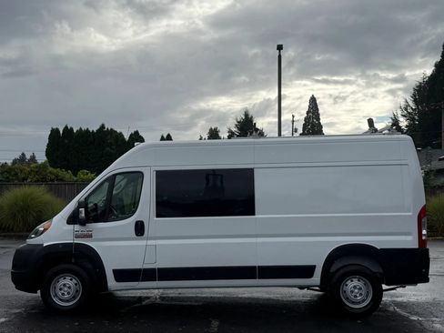 Used 2021 RAM ProMaster 2500 FWD image 2