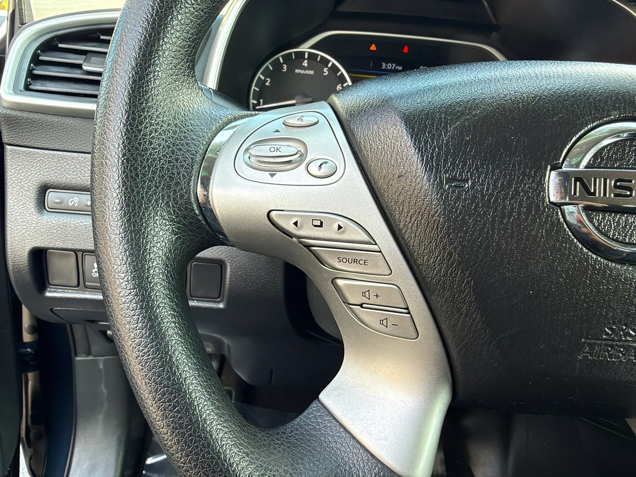 Used 2017 Nissan Murano S w/ Navigation Package AWD/4WD image 12