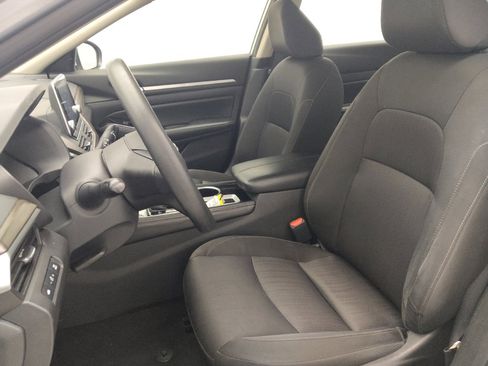 Used 2023 Nissan Altima 2.5 SV image 17