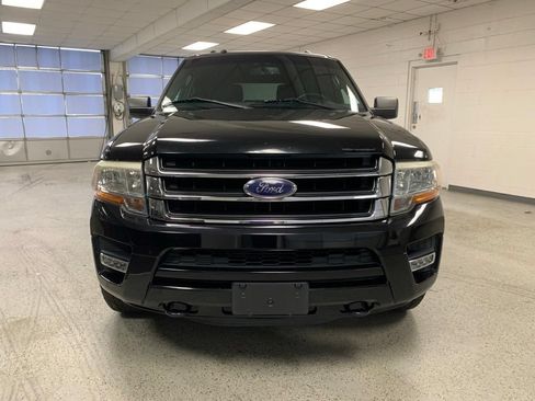 Used 2017 Ford Expedition XLT AWD/4WD image 2