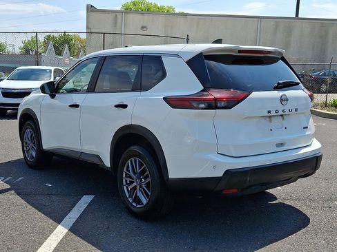 Used 2024 Nissan Rogue S AWD/4WD image 4