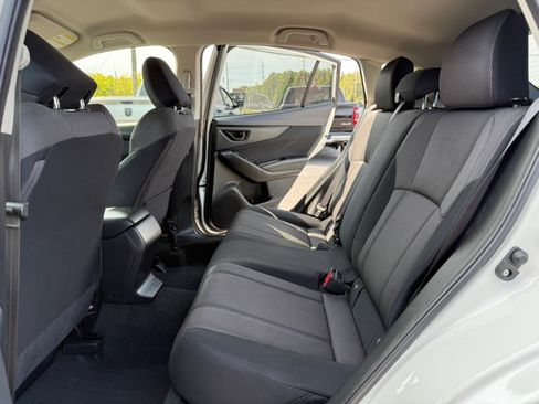 Used 2022 Subaru Crosstrek 2.0i image 14