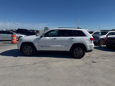 Used 2019 Jeep Grand Cherokee Limited image 8
