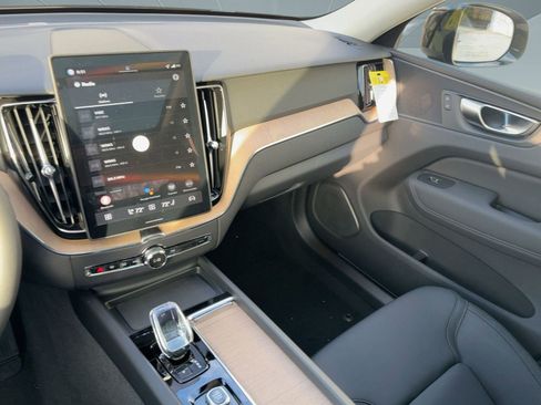 New 2026 Volvo XC60 B5 Core w/ Climate Package image 26