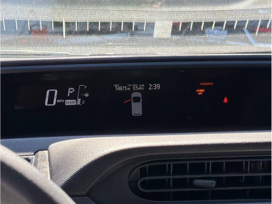 Used 2015 Toyota Prius C One FWD image 11