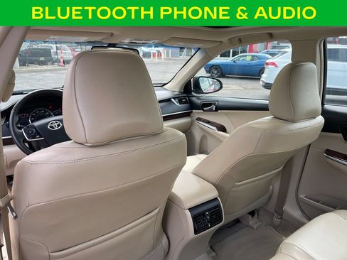 Used 2012 Toyota Camry XLE w/ Leather Pkg FWD image 13