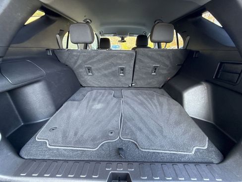 Used 2022 Chevrolet Equinox LT image 24