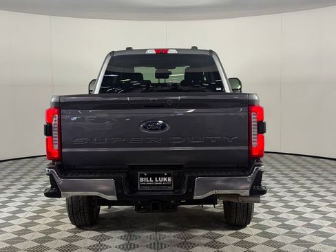 Used 2026 Ford F350 Lariat AWD/4WD image 9