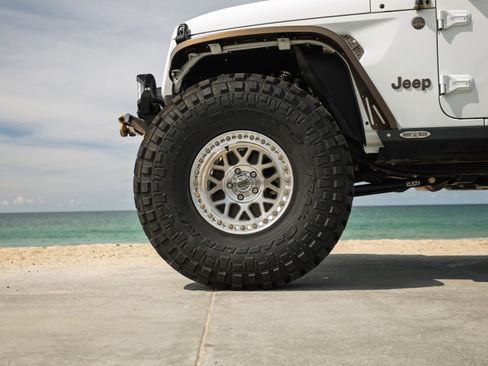 Used 2024 Jeep Wrangler Unlimited Rubicon 392 AWD/4WD image 16