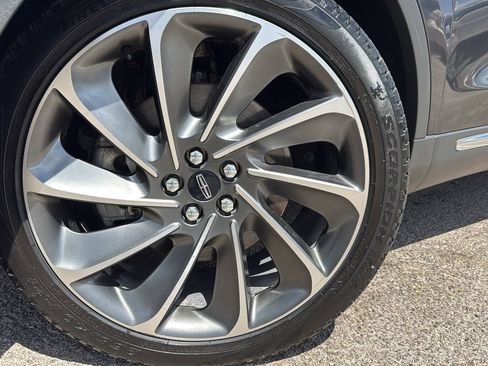 Used 2019 Lincoln Nautilus Reserve w/ Ultimate Package FWD image 29