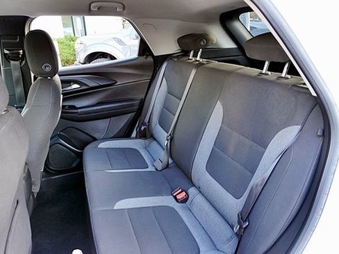 Used 2022 Chevrolet TrailBlazer LT w/ Convenience Package image 16