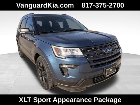 Used 2019 Ford Explorer XLT w/ Equipment Group 202A image 5