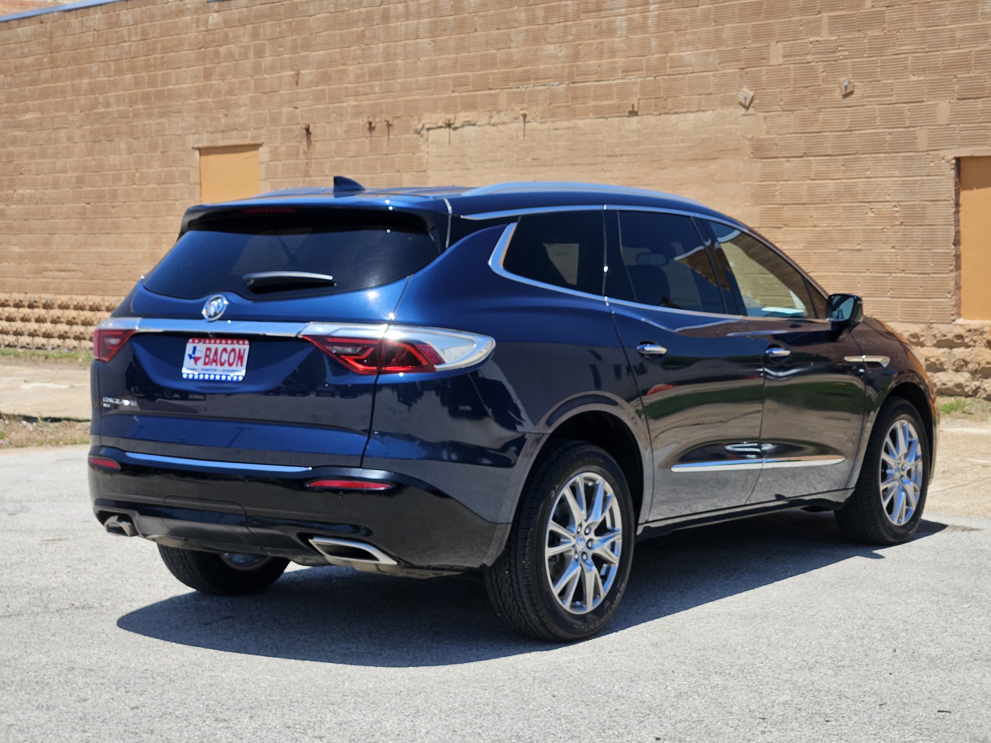 Used 2023 Buick Enclave Essence w/ Experience Buick Package AWD/4WD image 6