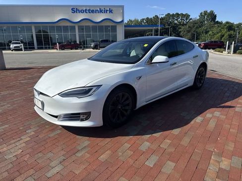 Used 2019 Tesla Model S Long Range AWD/4WD image 4