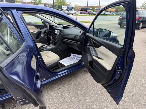 Used 2017 Subaru Impreza 2.0i AWD/4WD image 29