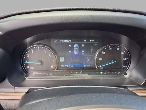 Used 2022 Ford Explorer Limited AWD/4WD image 16
