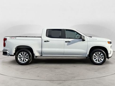 Used 2019 Chevrolet Silverado 1500 Custom w/ Custom Value Package image 6