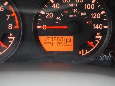 Used 2015 Nissan Frontier SV image 12