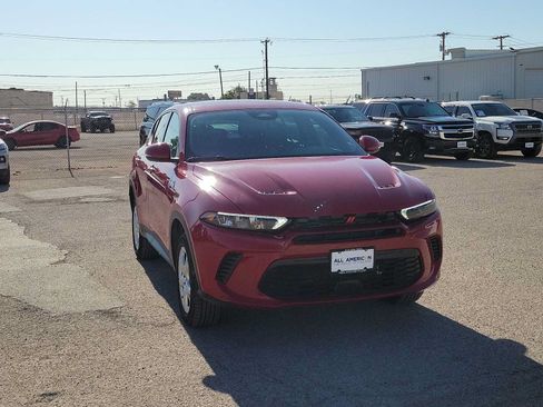 Used 2024 Dodge Hornet GT AWD/4WD image 2