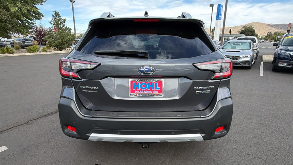 Used 2025 Subaru Outback Touring AWD/4WD image 4