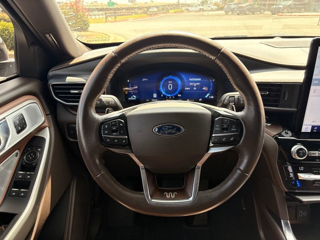 Used 2021 Ford Explorer King Ranch w/ Premium Technology Package AWD/4WD image 14